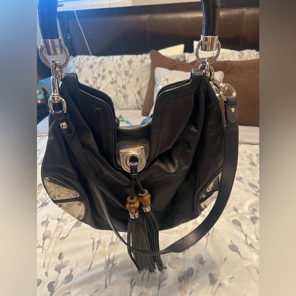 Authentic Gucci Indy full leather logo print Large Hobo Tote Handbag w/tassels - Picture 3 of 4